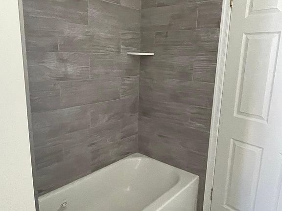 4th image of 12 W 2nd Ave APT E