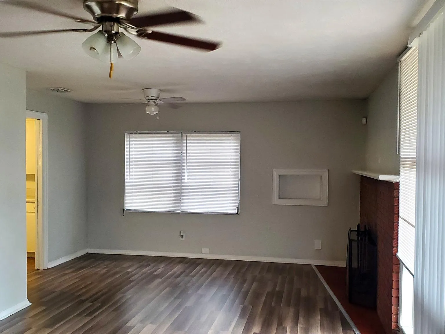 3 bed, 1203 sqft, $1,795 — Photo 3