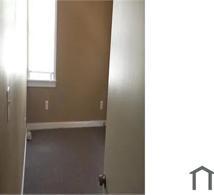 422 Meriwether St — Photo 4