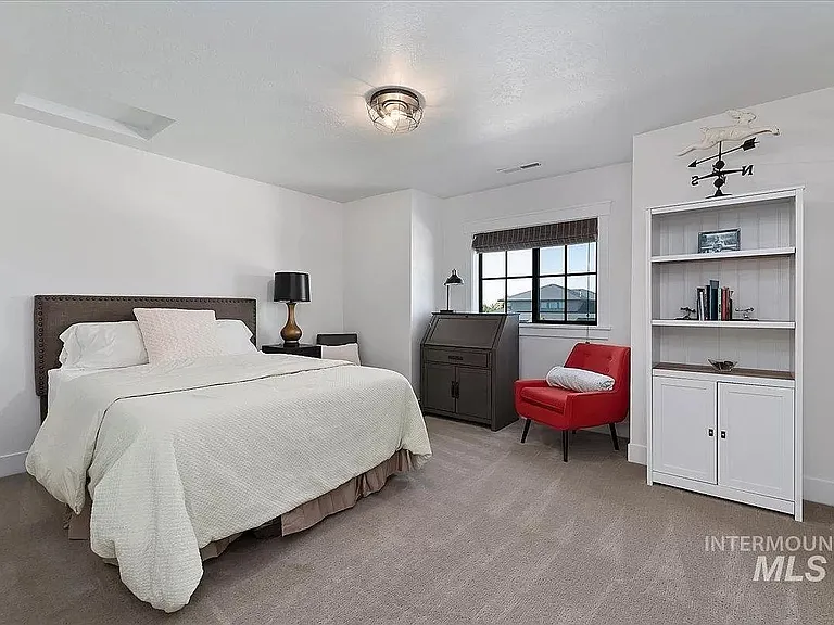 4194 W Lovegood Ln — Photo 13