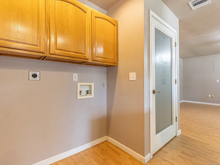 3727 Aragon Dr — Photo 13