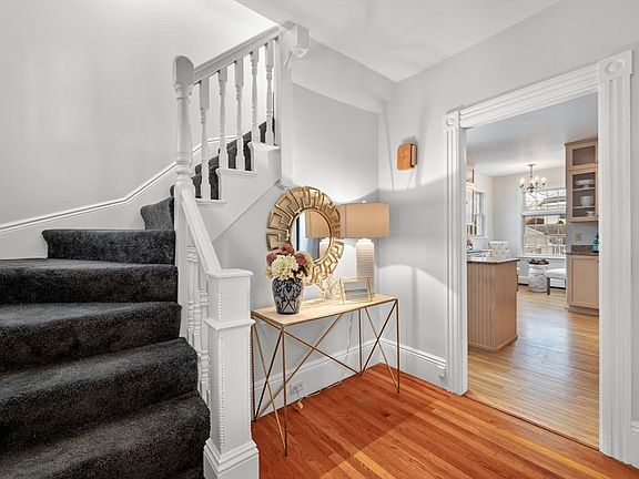 5th image of 22 Hemenway Rd