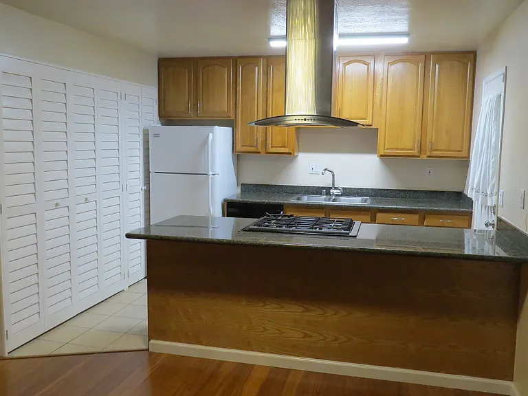 1846 Pomar Way — Photo 9