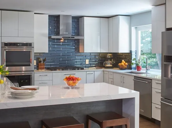 128 Stony Brook Rd, Belmont, MA 02478