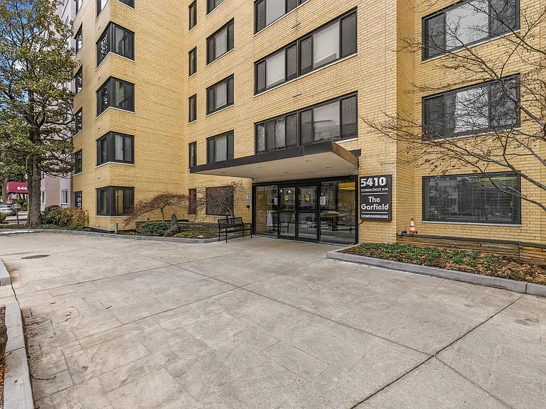 5410 Connecticut Ave NW #811A — Photo 38