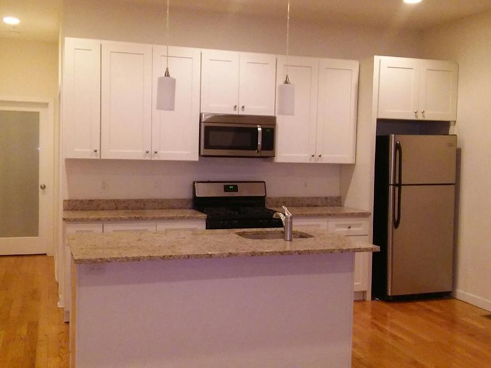 1st image of 673 N 15th St #1