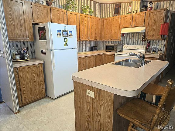 3rd image of 328 Sirius Rd