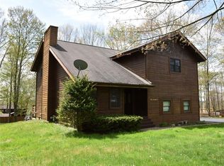 21893 Kyla Dr, Saegertown, PA 16433