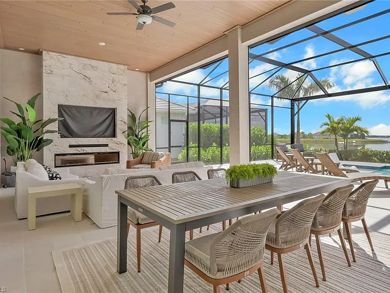 17302 Blue Sapphire Dr — Photo 36