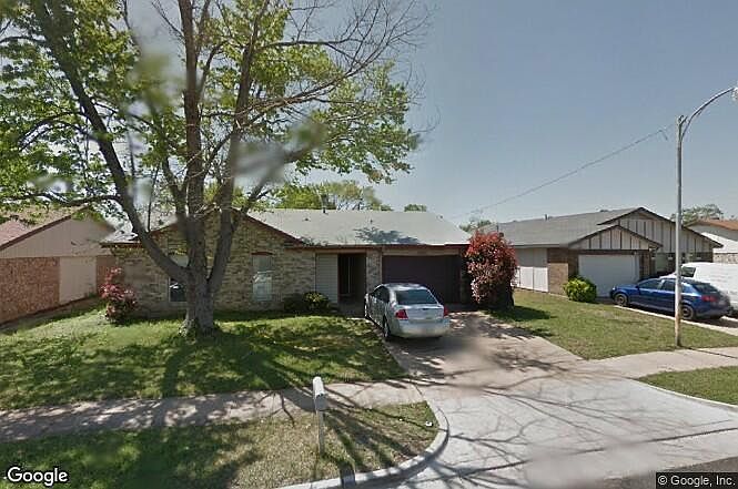 1st image of 808 Sandalwood Ln