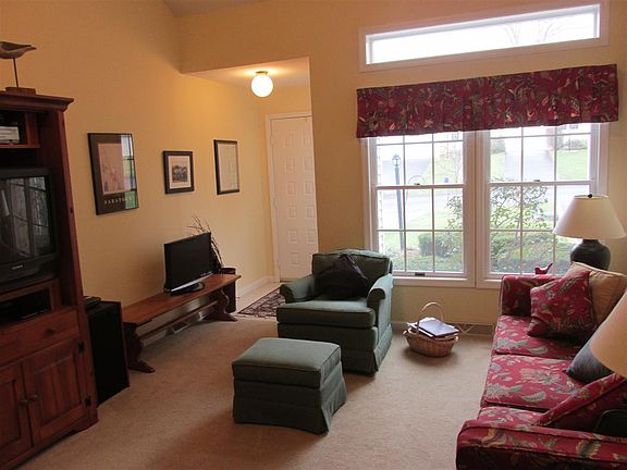 3rd image of 7B Tupelo Dr