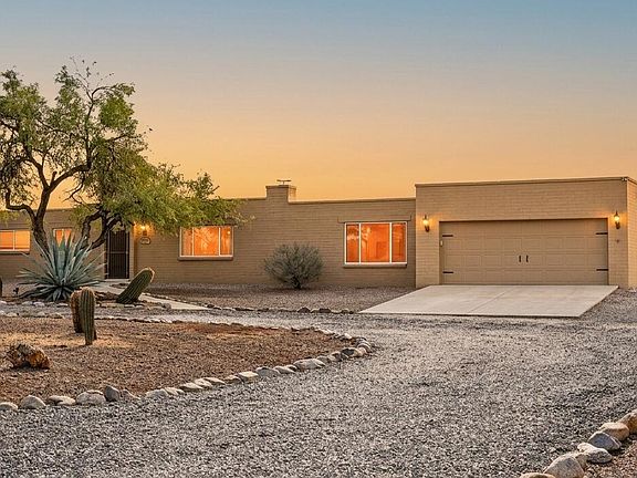 2nd image of 1201 W Chapala Dr