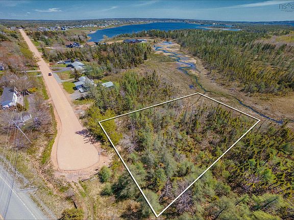 5th image of Harbourview Cres Lot 5