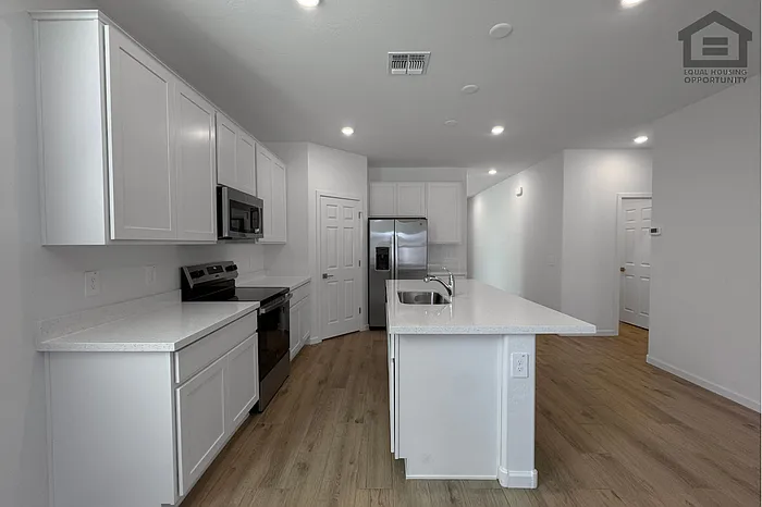 18236 W Via Del Sol