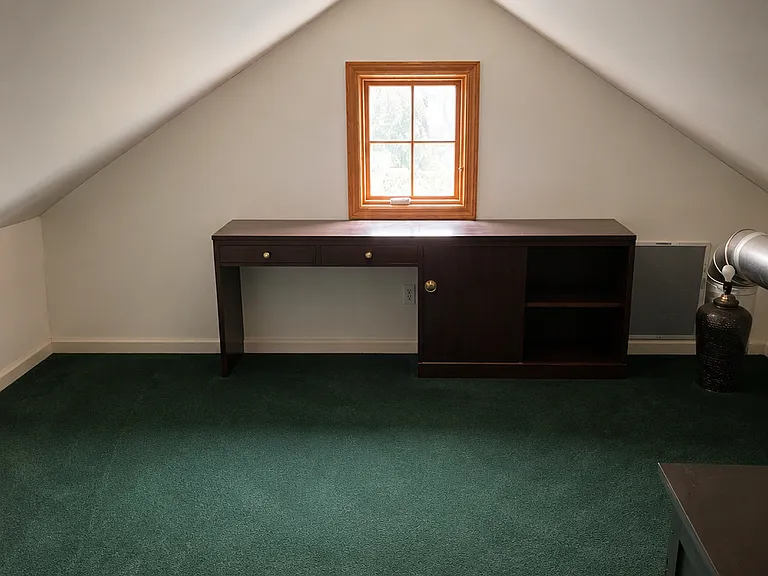 27 Arrandale Ave — Photo 8