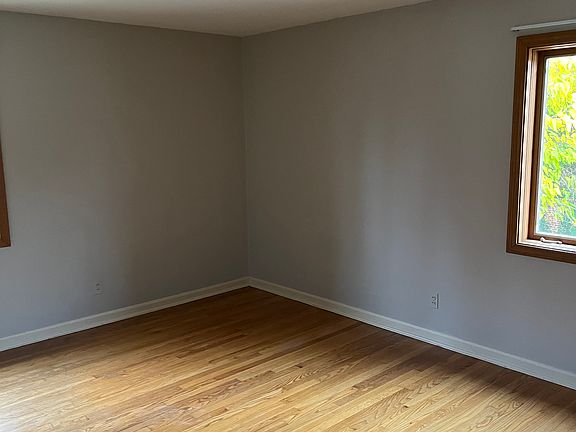 2nd image of 20220 Hilliard Blvd