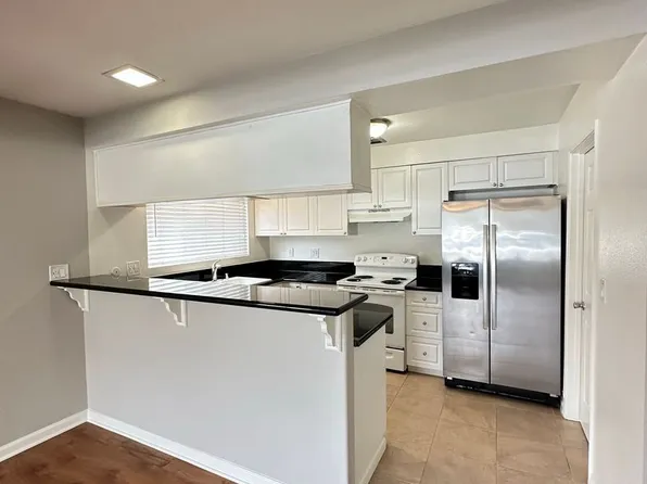 Hilaria, 4127-4151 Hilaria Way APT A, Newport Beach, CA 92663