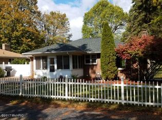 1155 Westend Ave NW, Grand Rapids, MI 49504