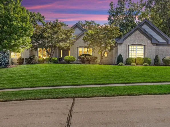 1516 Lace Bark Ct, Chesterfield, MO 63005