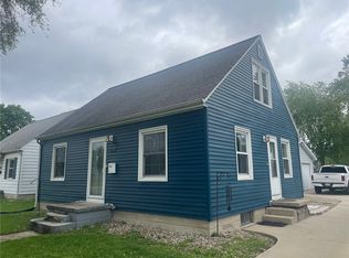 804 S 33rd St, Mattoon, IL 61938