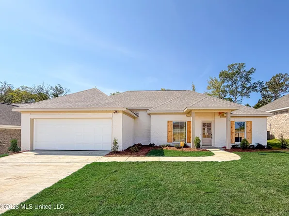 1001 Riverside Ln, Pearl, MS 39208