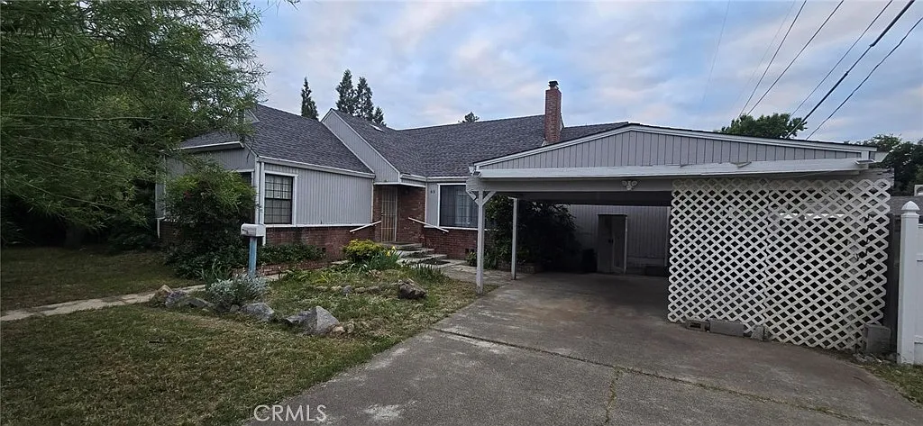 3 bed, 1470 sqft, $1,875 — Photo 1