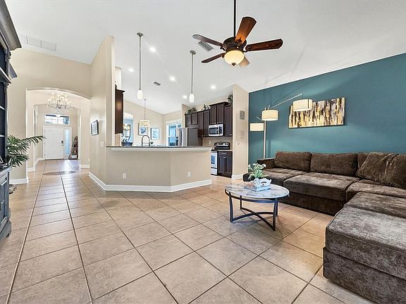 4th image of 135 Altesino Ct