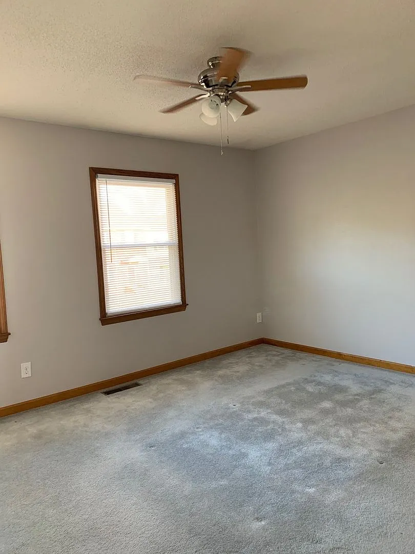 2 Bedroom 1.5 Bath Townhouse — Photo 4