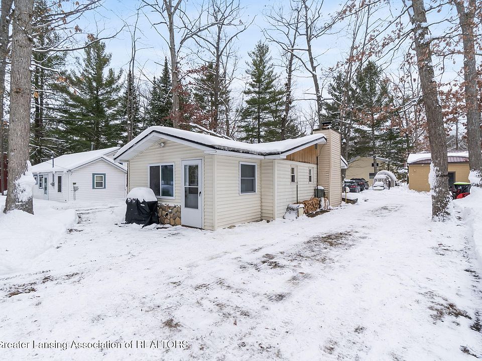 1st image of 103 Saginaw Legion Dr