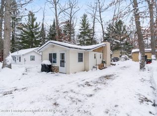 103 Saginaw Legion Dr, Roscommon, MI 48653