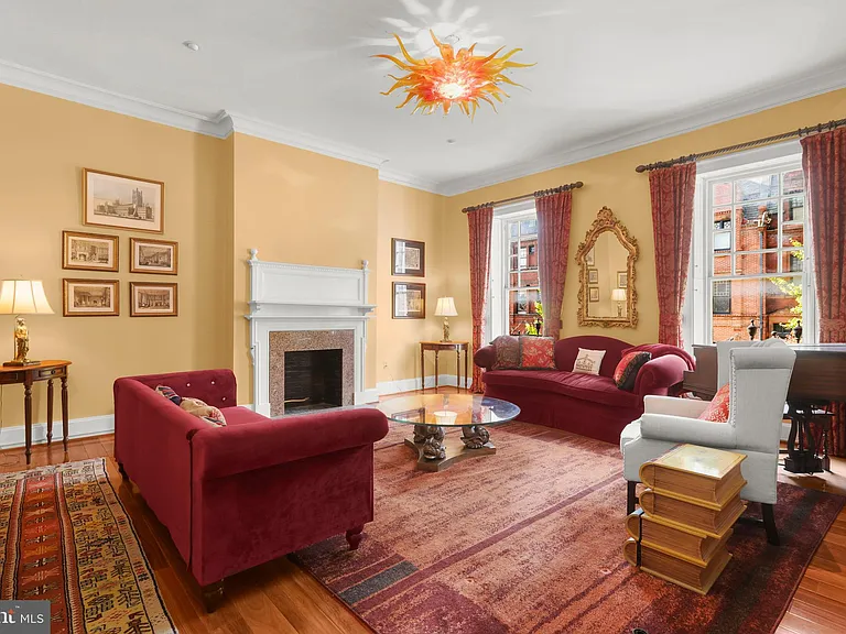 1007 N Calvert St — Photo 16