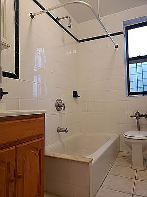 5th image of 110 Seaman Ave APT 8E