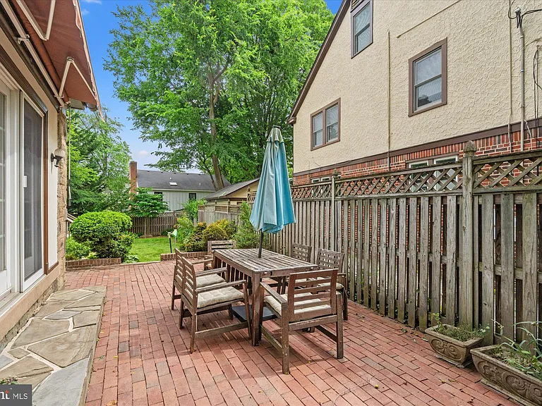 4613 Langdrum Ln — Photo 34