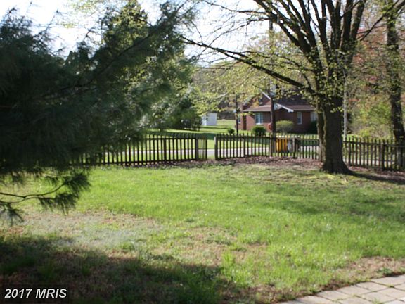 3rd image of 1249 Central Ave E #B