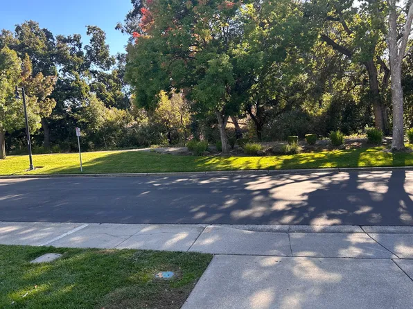 165 Bridgeside Cir, Danville, CA 94506