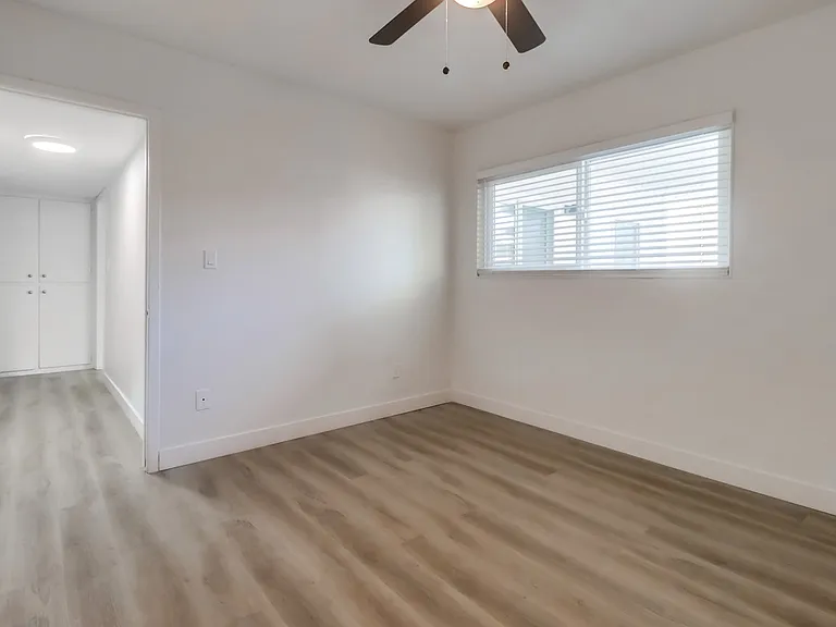 8650 Hurlbut St — Photo 24
