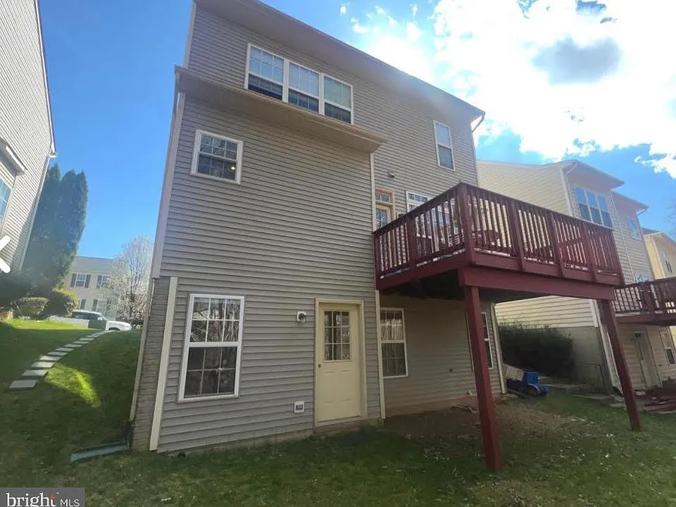 9241 Greenshire Dr