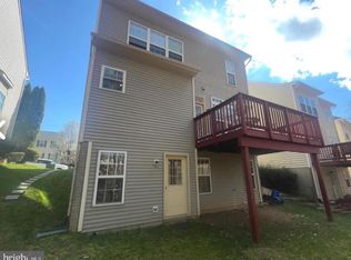 9241 Greenshire Dr, Manassas Park, VA 20111