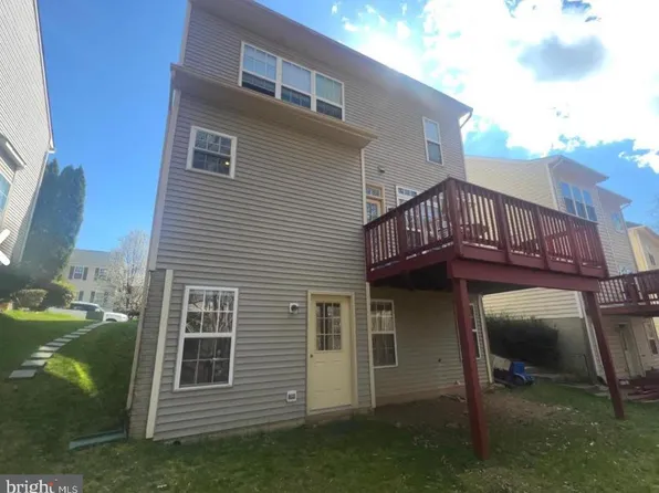 9241 Greenshire Dr, Manassas Park, VA 20111