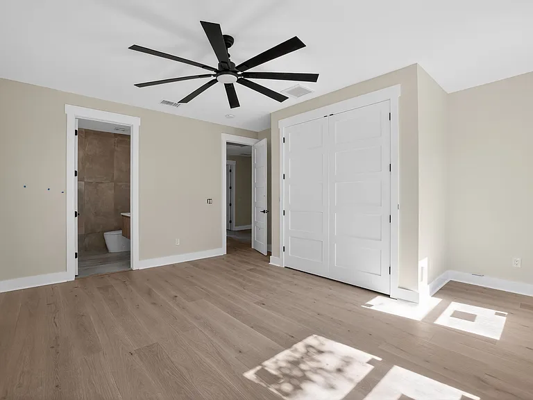 Upstairs bedroom 3