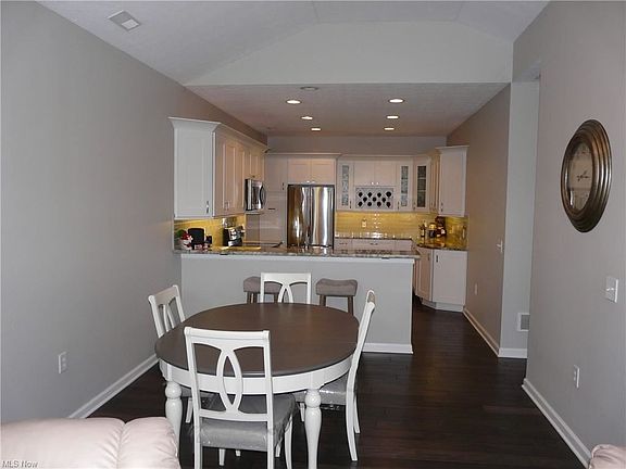 5th image of 5292 Redford Dr