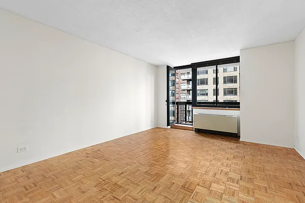 Rented by Douglas Elliman | media 16