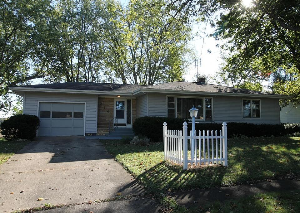 1st image of 214 Karen Dr