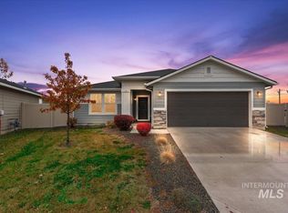 3166 N Saratov Way, Kuna, ID 83634