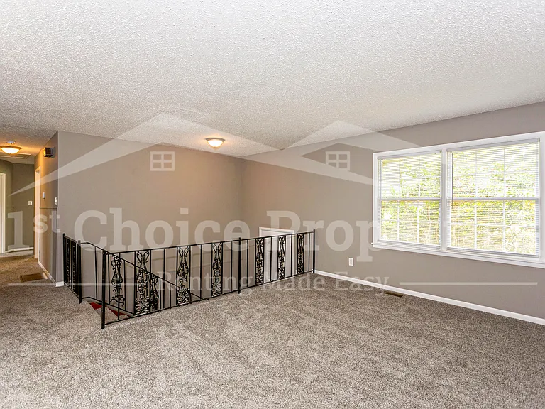 3355 Crescent Dr — Photo 9