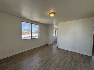 1633 Philip St #8, Honolulu, HI 96826