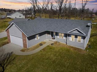 5057 Schwiebert Dr, Walker, IA 52352