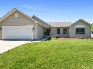 2093 Clearwater Way, Elgin, IL 60123