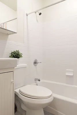 Rented by Big Apple Living | media 22