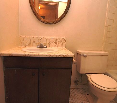 3rd image of 4611 N 56th St APT 19